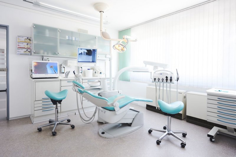 Unsere Praxis Zahnärztin Dr. Sabine Raith Moosburg